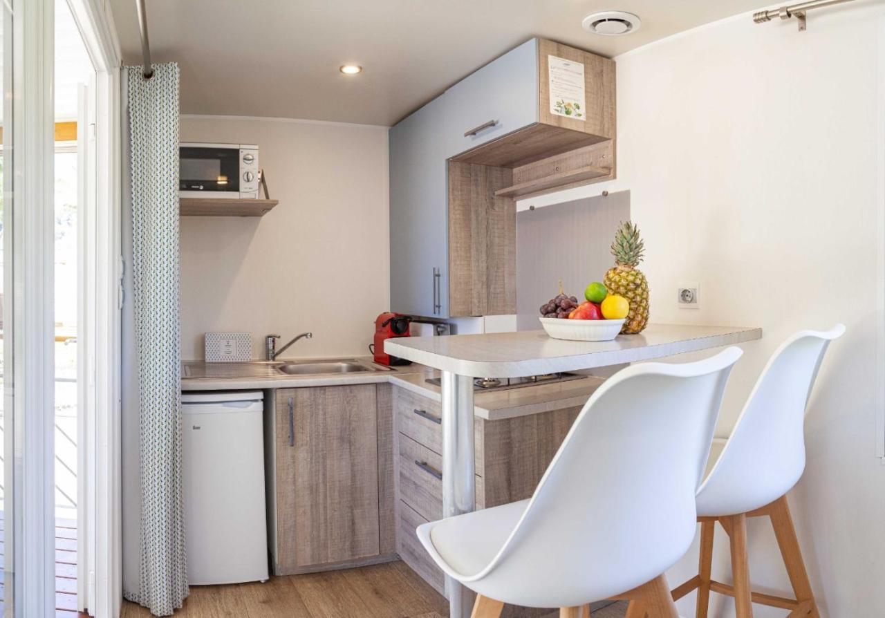 Camping Vila Village Sant Feliu de Buixalleu Екстериор снимка