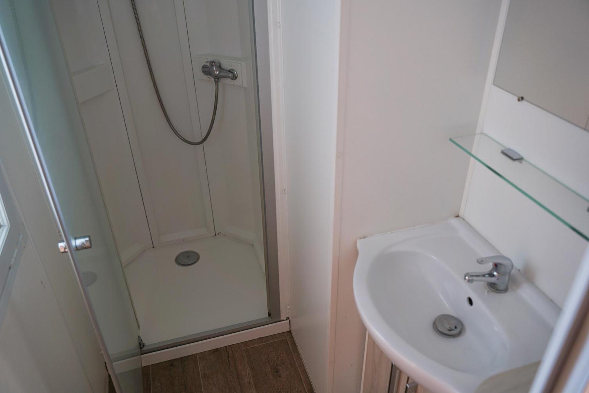 Camping Vila Village Sant Feliu de Buixalleu Екстериор снимка