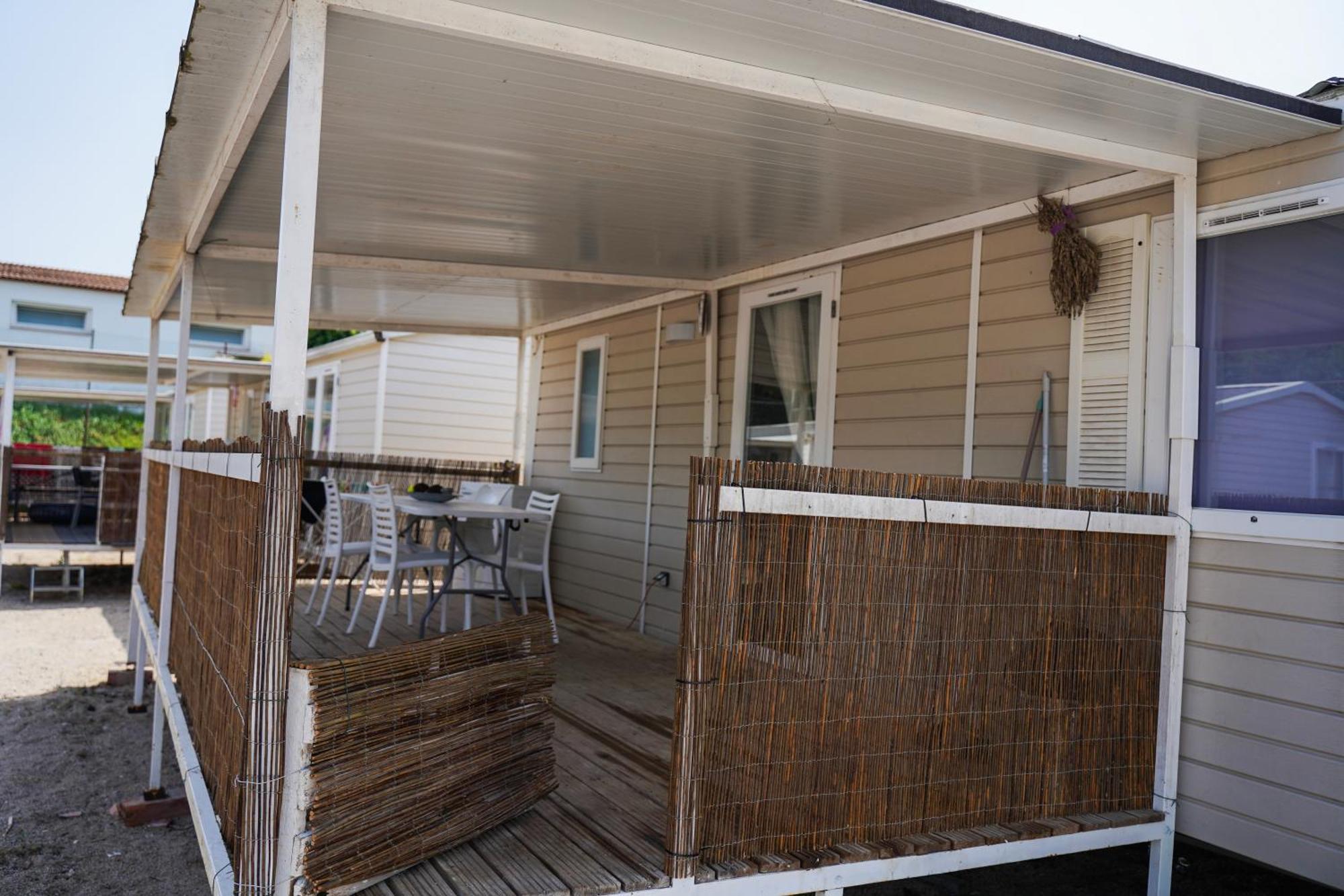 Camping Vila Village Sant Feliu de Buixalleu Екстериор снимка