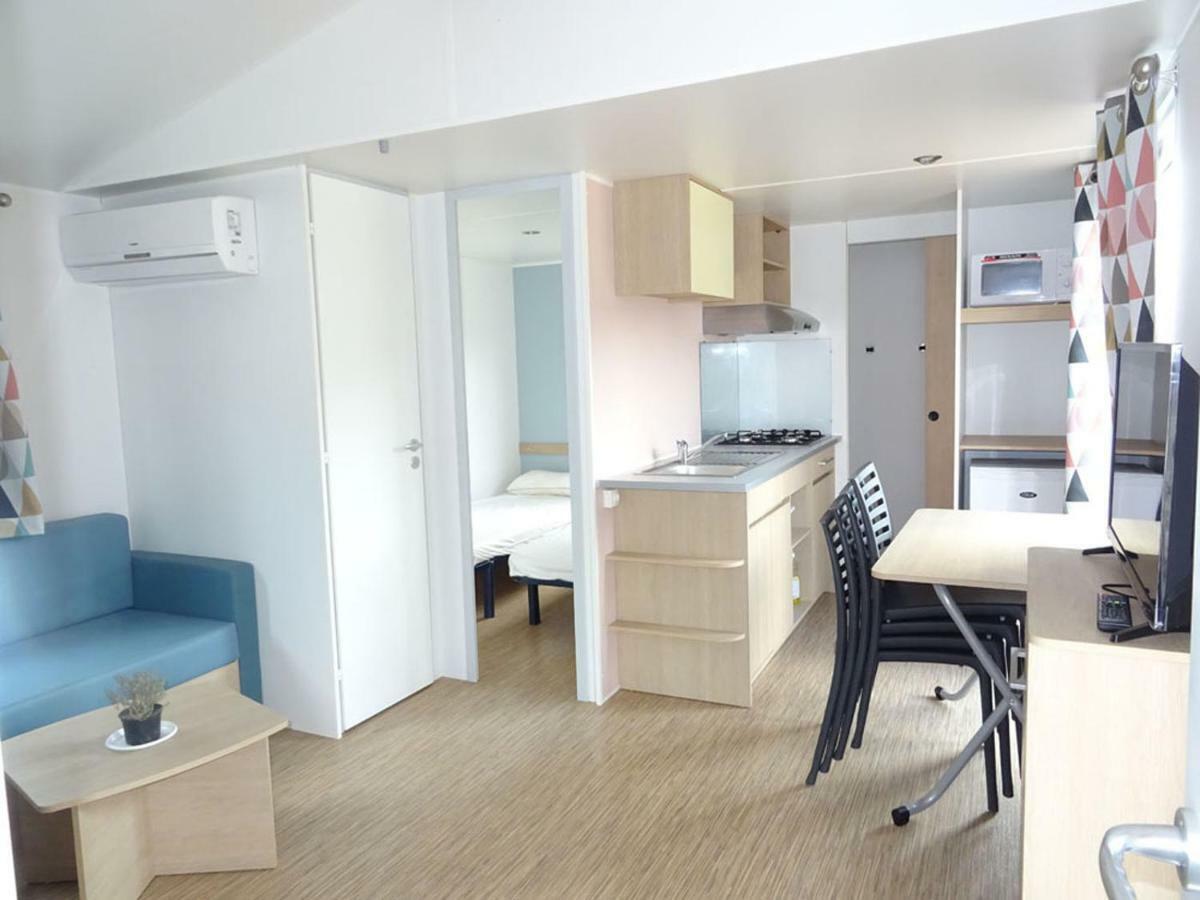 Camping Vila Village Sant Feliu de Buixalleu Екстериор снимка